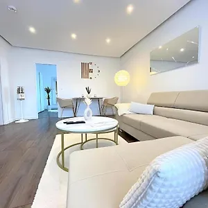  Apartment Regency - Stylische Zentrale 50m2 Mit Balkon, Wasserblick Und Netflix Deutschland