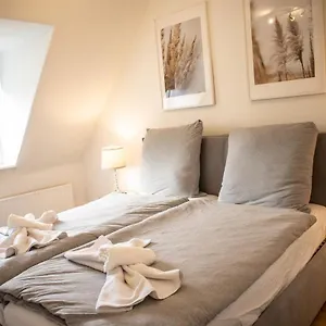  Apartment Fuer 4 Gaeste In Laatzen Messe- Und Citynah Deutschland
